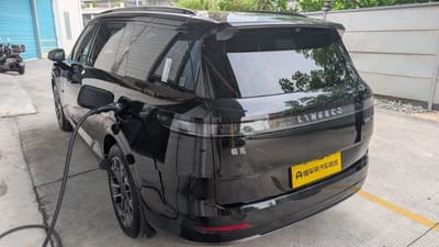 Lynk & Co 900 - zdjęcie 6