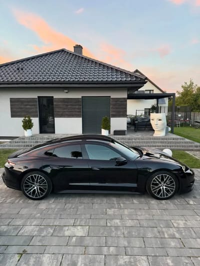 Porsche Taycan - zdjęcie od sprzedającego